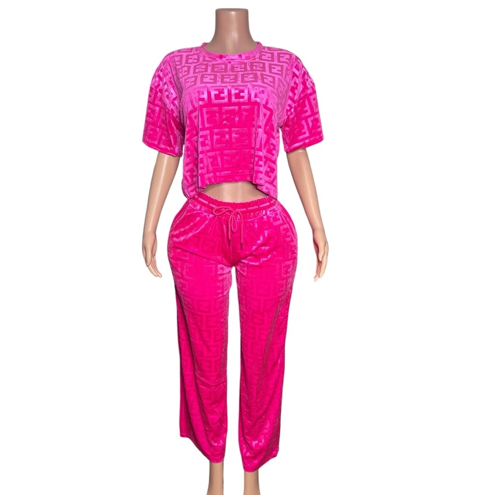 NWT Pink Women's 2 piece velvet set